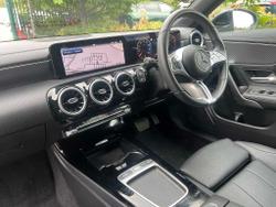 MERCEDES-BENZ CLA Class Photo 3