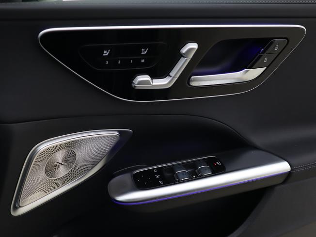 MERCEDES-BENZ C CLASS Photo 39