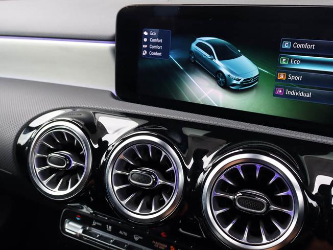 MERCEDES-BENZ A Class Photo 46