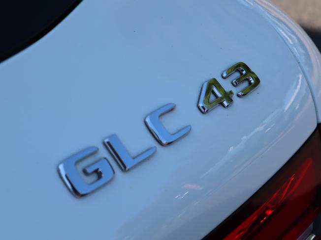 MERCEDES-BENZ Glc Photo 23