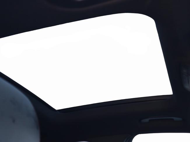 MERCEDES-BENZ Glc Photo 39