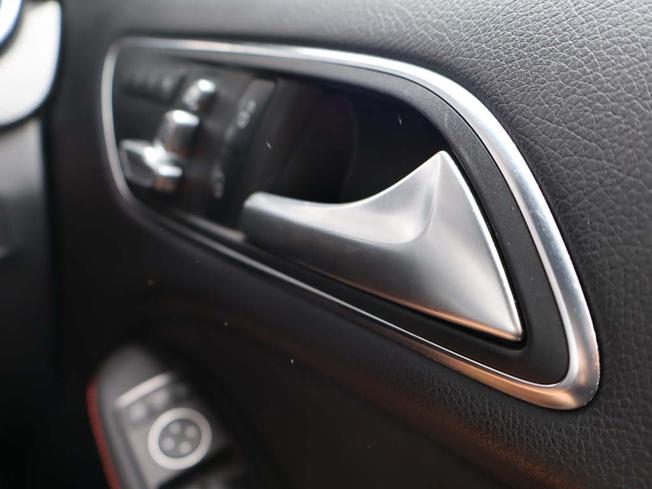 MERCEDES-BENZ B Class Photo 23