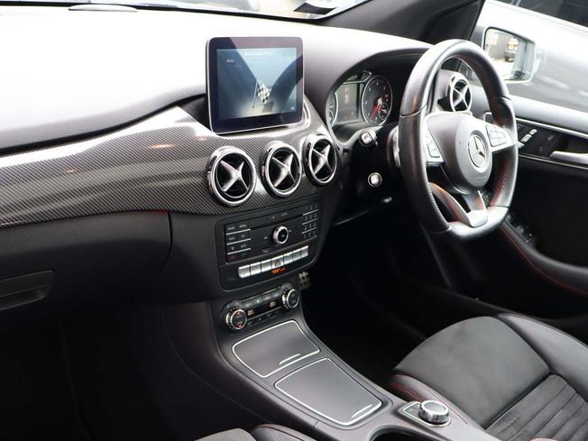 MERCEDES-BENZ B Class Photo 3