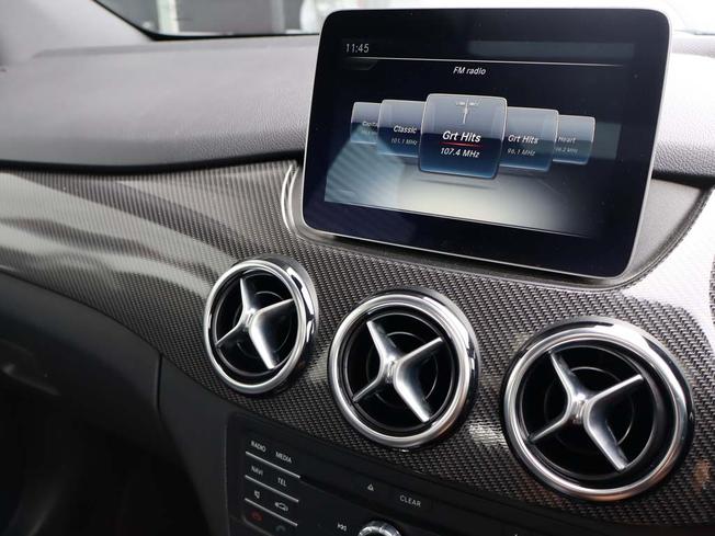 MERCEDES-BENZ B Class Photo 32