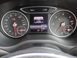 MERCEDES-BENZ B Class Photo 4