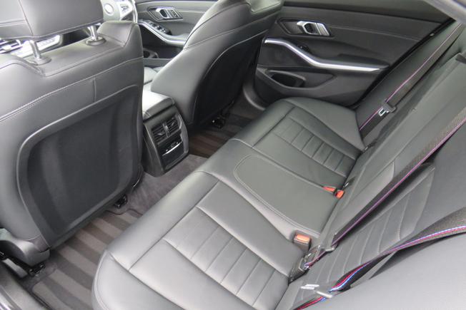 BMW 3 Series Photo 15