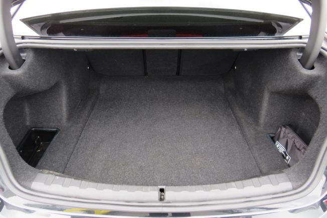 BMW 3 Series Photo 17