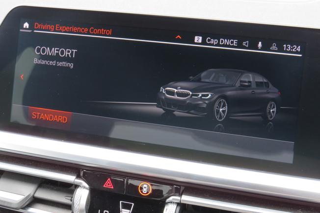 BMW 3 Series Photo 35