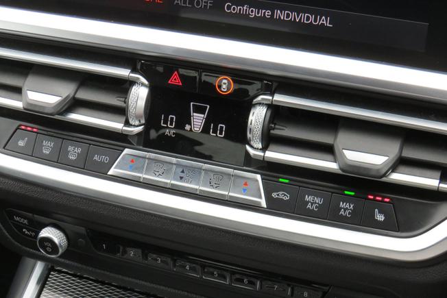 BMW 3 Series Photo 38