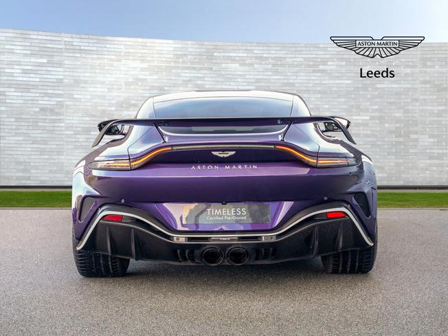 ASTON MARTIN Vantage Photo 33