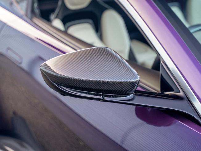 ASTON MARTIN Vantage Photo 34