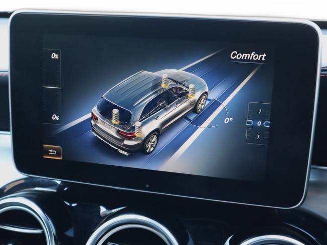 MERCEDES-BENZ Glc Photo 30