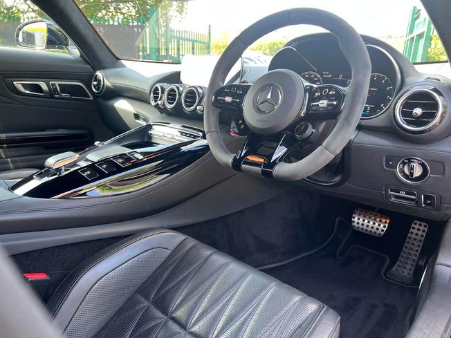 MERCEDES-BENZ AMG GT Photo 22