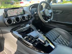 MERCEDES-BENZ AMG GT Photo 3