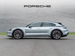 PORSCHE Taycan Photo 5