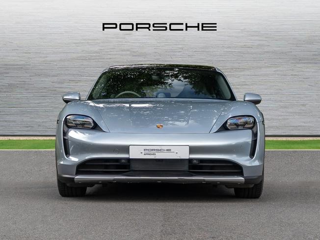 PORSCHE Taycan Photo 6