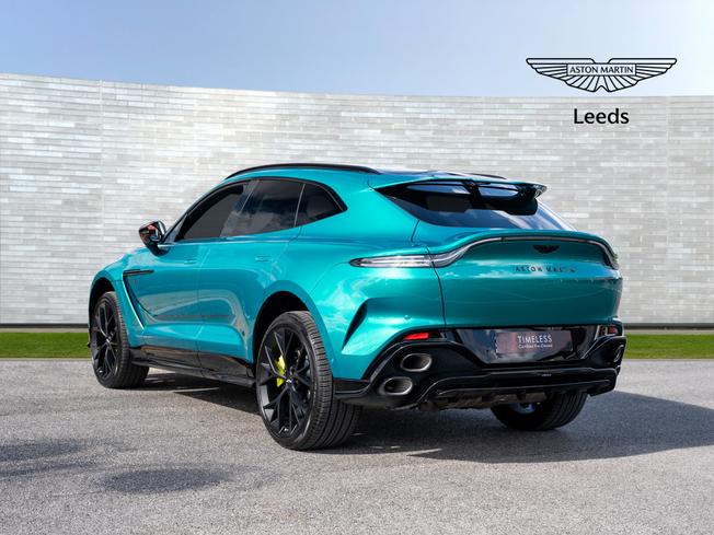 ASTON MARTIN DBX Photo 2