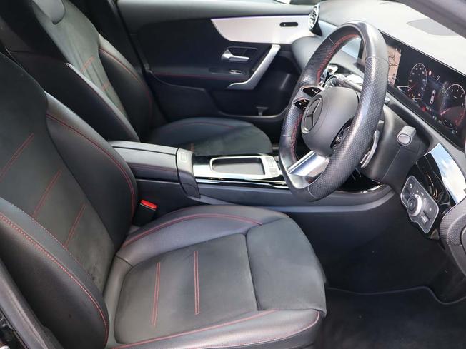 MERCEDES-BENZ A Class Photo 24