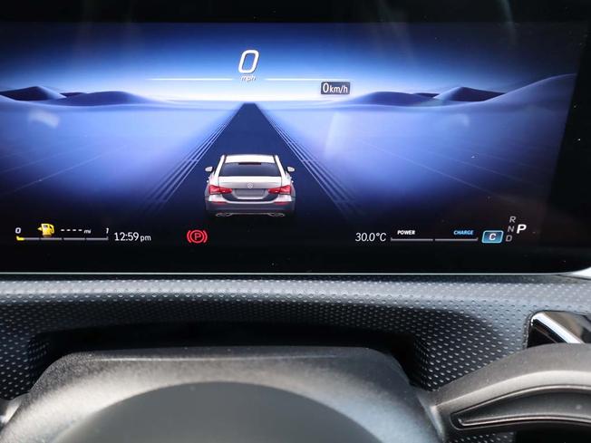 MERCEDES-BENZ A Class Photo 34
