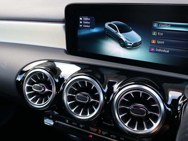 MERCEDES-BENZ A Class Photo 43