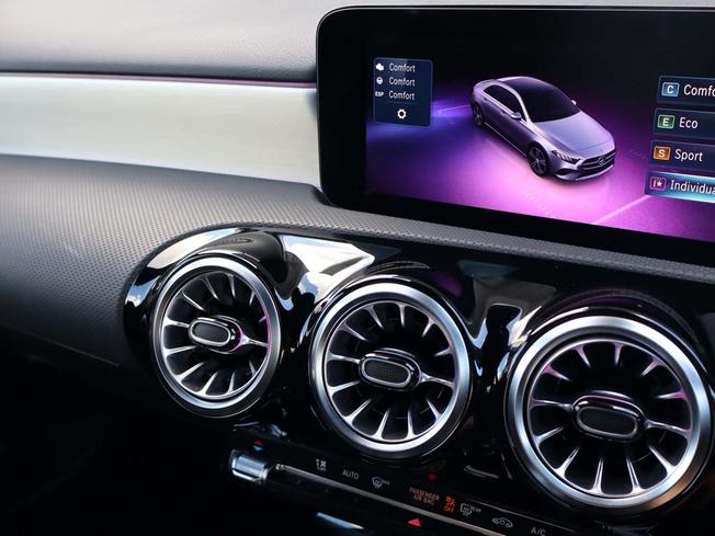 MERCEDES-BENZ A Class Photo 46