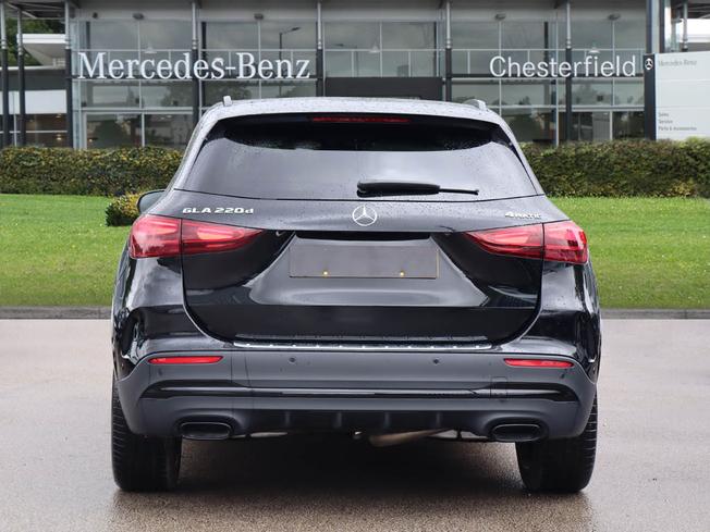 MERCEDES-BENZ GLA Photo 10