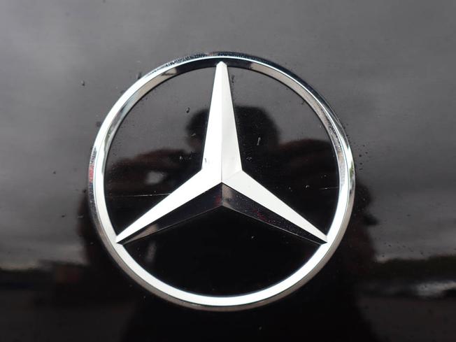 MERCEDES-BENZ GLA Photo 16