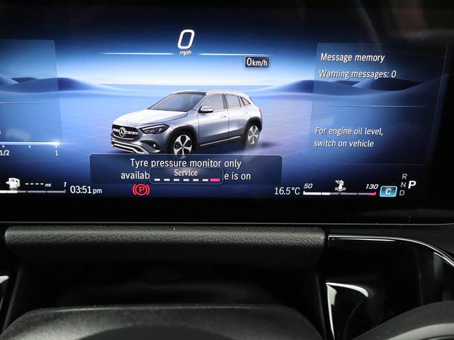 MERCEDES-BENZ GLA Photo 36