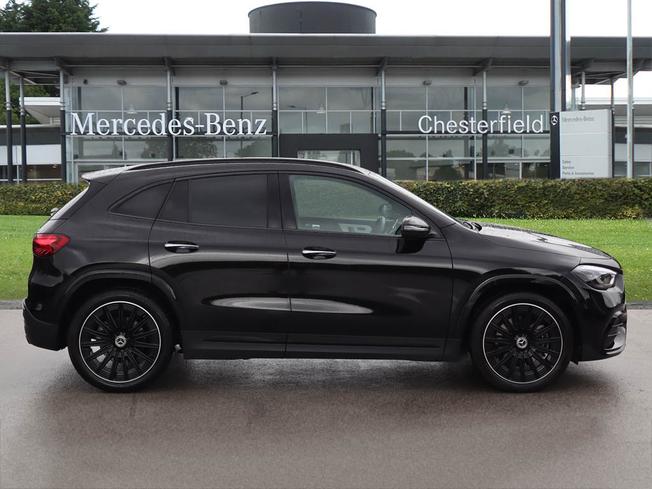 MERCEDES-BENZ GLA Photo 6