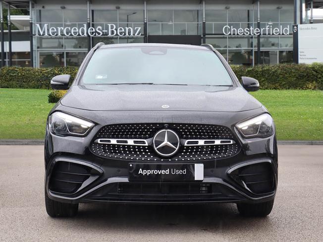 MERCEDES-BENZ GLA Photo 9