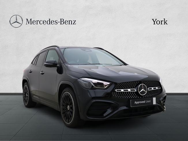 MERCEDES-BENZ GLA Photo 1