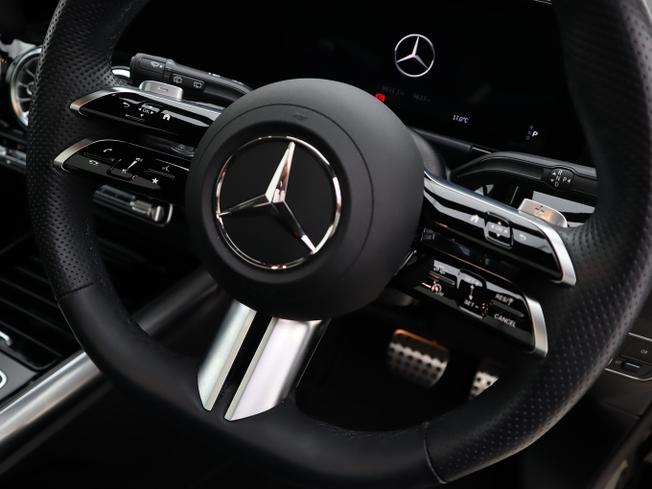 MERCEDES-BENZ GLA Photo 14