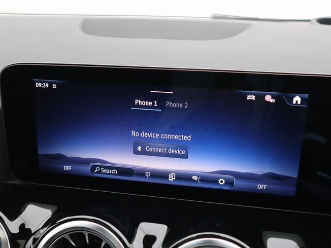 MERCEDES-BENZ GLA Photo 31