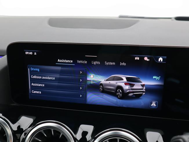 MERCEDES-BENZ GLA Photo 38
