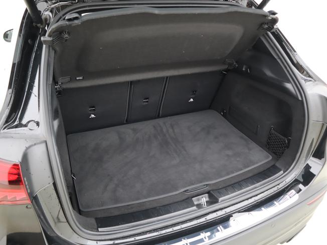 MERCEDES-BENZ GLA Photo 8