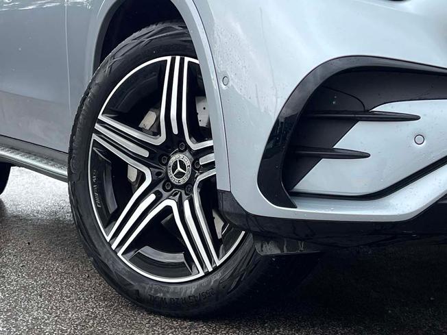 MERCEDES-BENZ Glc Photo 14