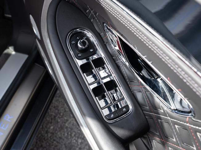 BENTLEY Continental Photo 28