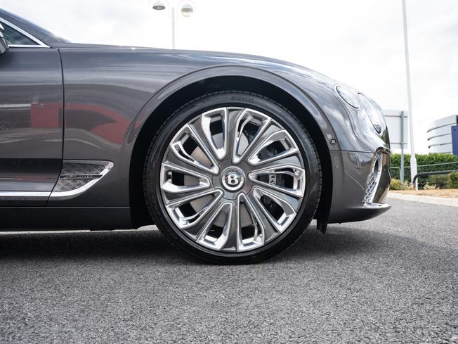 BENTLEY Continental Photo 6