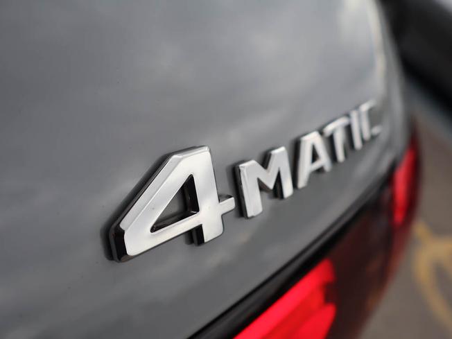 MERCEDES-BENZ Glc Photo 22