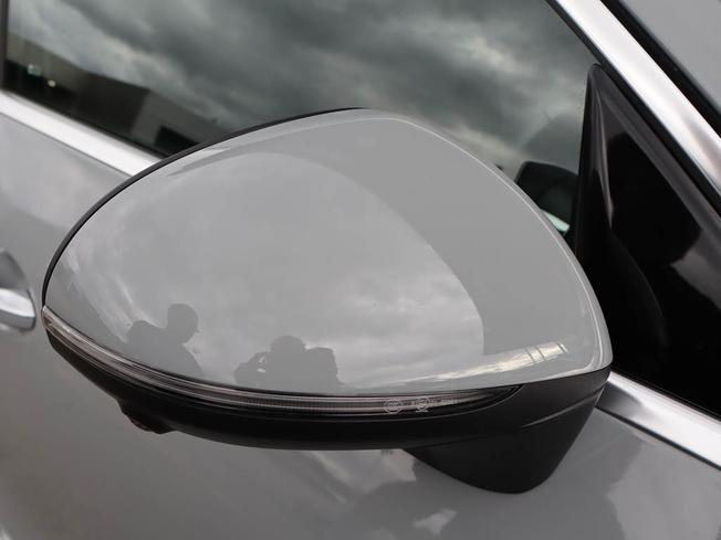 MERCEDES-BENZ Glc Photo 25