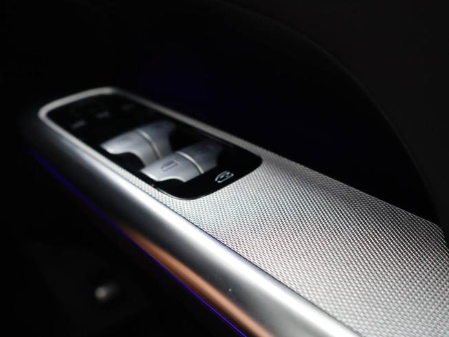 MERCEDES-BENZ Glc Photo 29