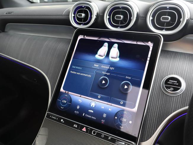 MERCEDES-BENZ Glc Photo 43
