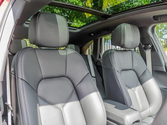 PORSCHE Macan Photo 10