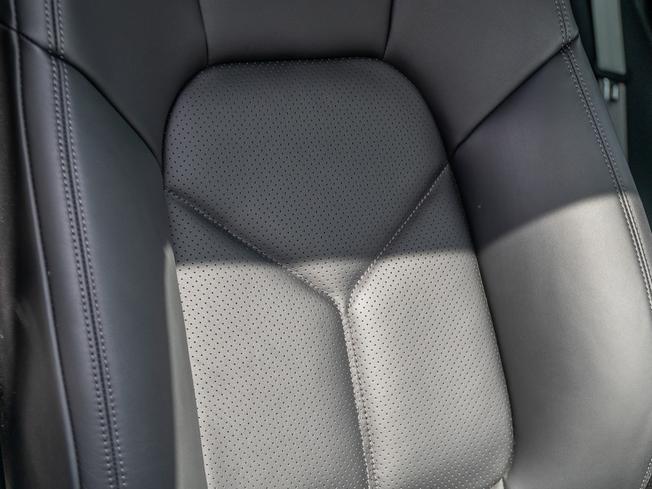 PORSCHE Macan Photo 11