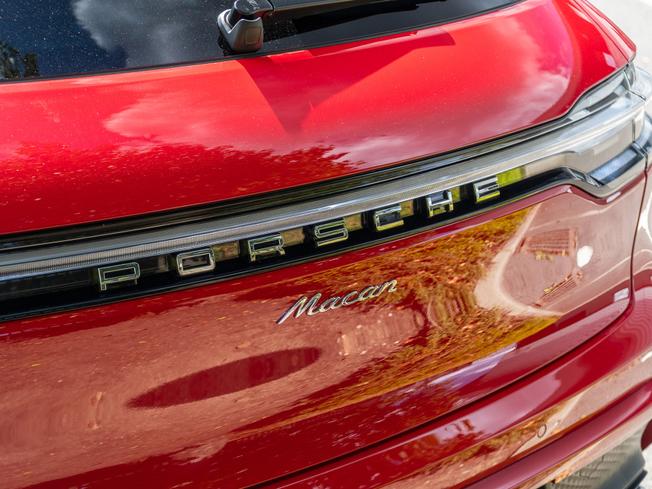 PORSCHE Macan Photo 36