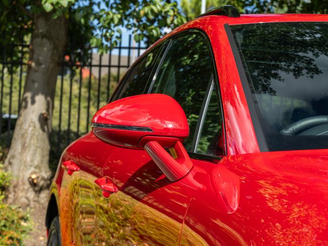 PORSCHE Macan Photo 37