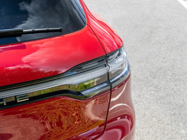 PORSCHE Macan Photo 42