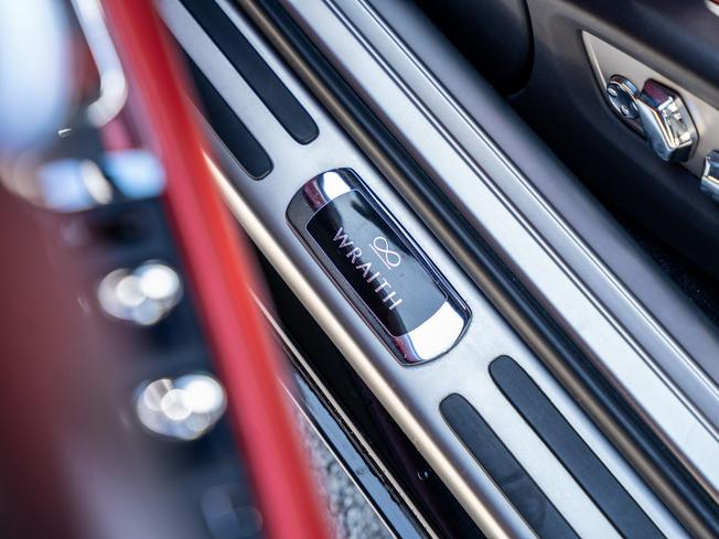 ROLLS-ROYCE Wraith Photo 13