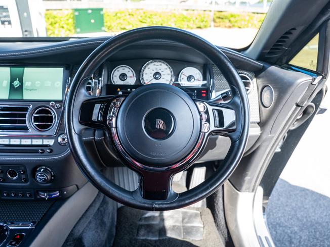 ROLLS-ROYCE Wraith Photo 14