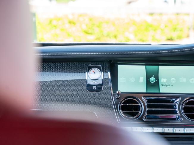 ROLLS-ROYCE Wraith Photo 16